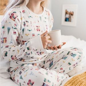 Lauren Conrad Intimate Petites Holiday Extra Soft Pajama Set
